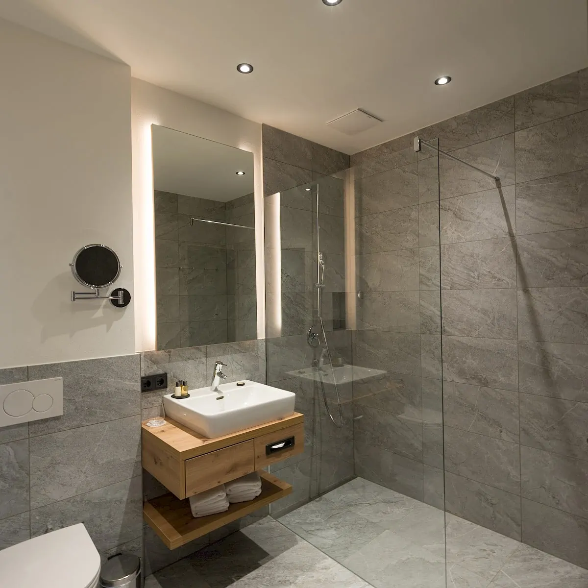 Badezimmer Zirm 3 | Zirmhof Apartments in Saalbach