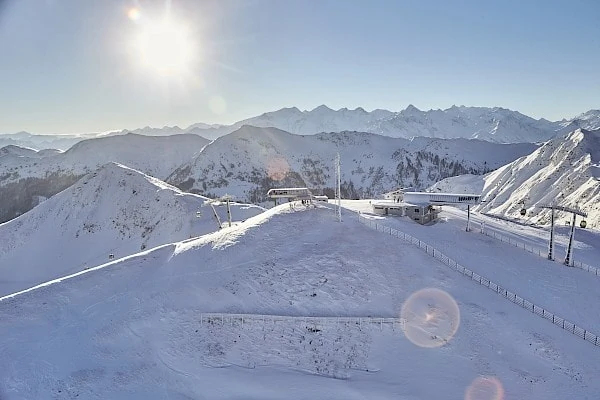 Mit Ski & Board von Saalbach auf den Gletscher in Kaprun