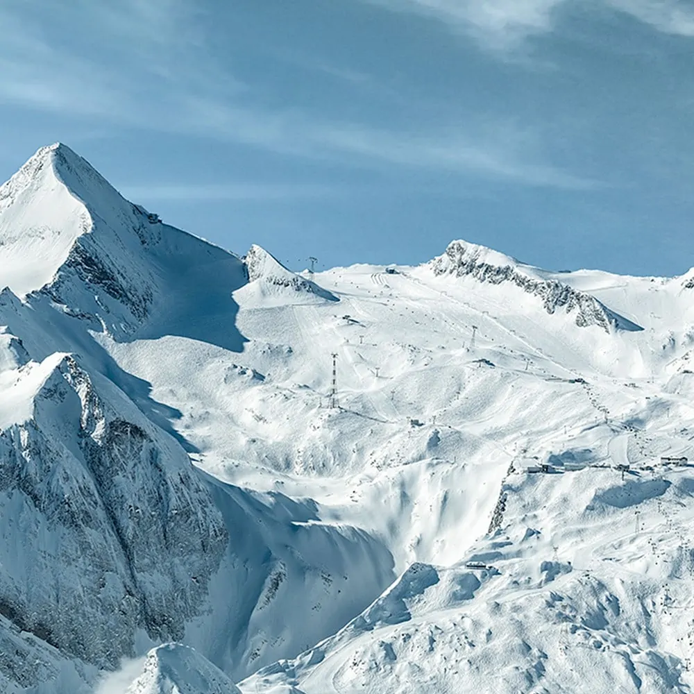 Mit Ski & Board zum Gletscher Kitzsteinhorn | Der Zirmhof Apartments in Saalbach